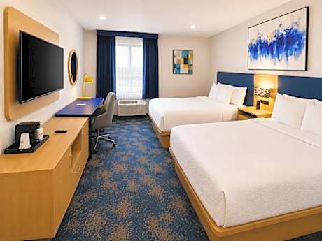 Suite with Two Double Beds - Non-Smoking