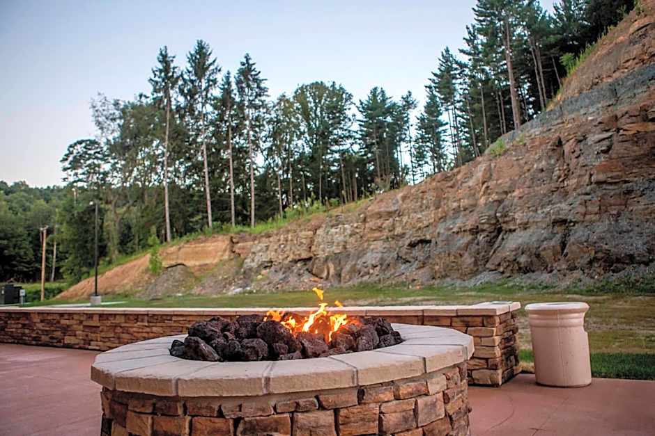 Fairfield Inn & Suites by Marriott Cambridge