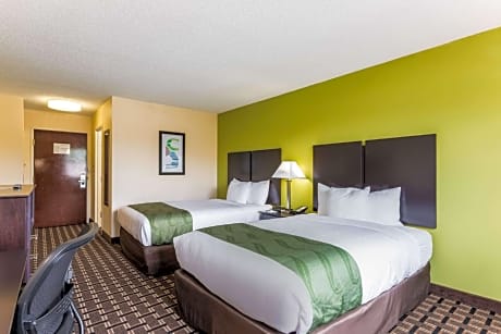 2 Double Beds Nonsmoking Accessible