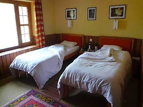 Mountain Lodges of Nepal, Namche