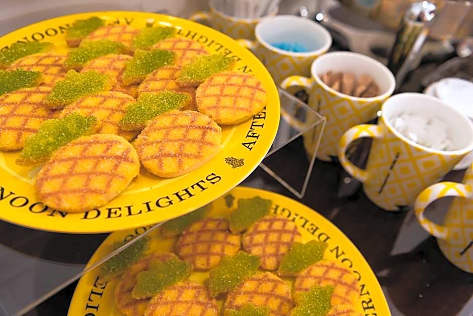 Staypineapple At The Maxwell Hotel