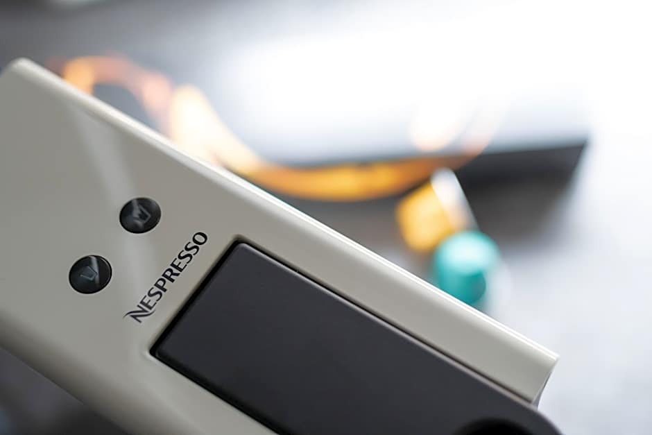 12 Keys Athens Apartments