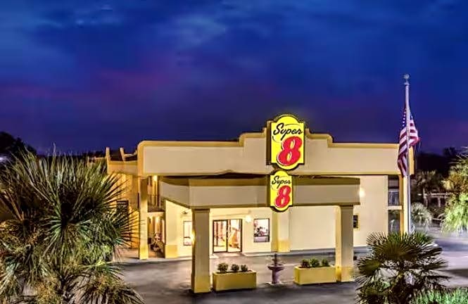 Super 8 by Wyndham Stockbridge