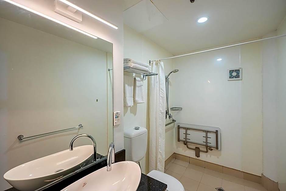 Mercure Wellington Central City Hotel and Apartments