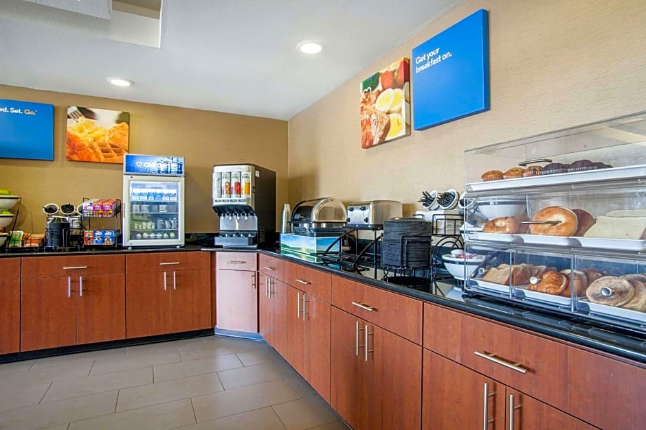 Comfort Inn & Suites Norman near University