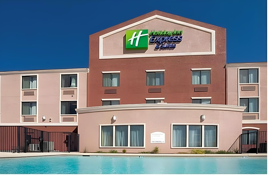 Holiday Inn Express & Suites Willcox By IHG
