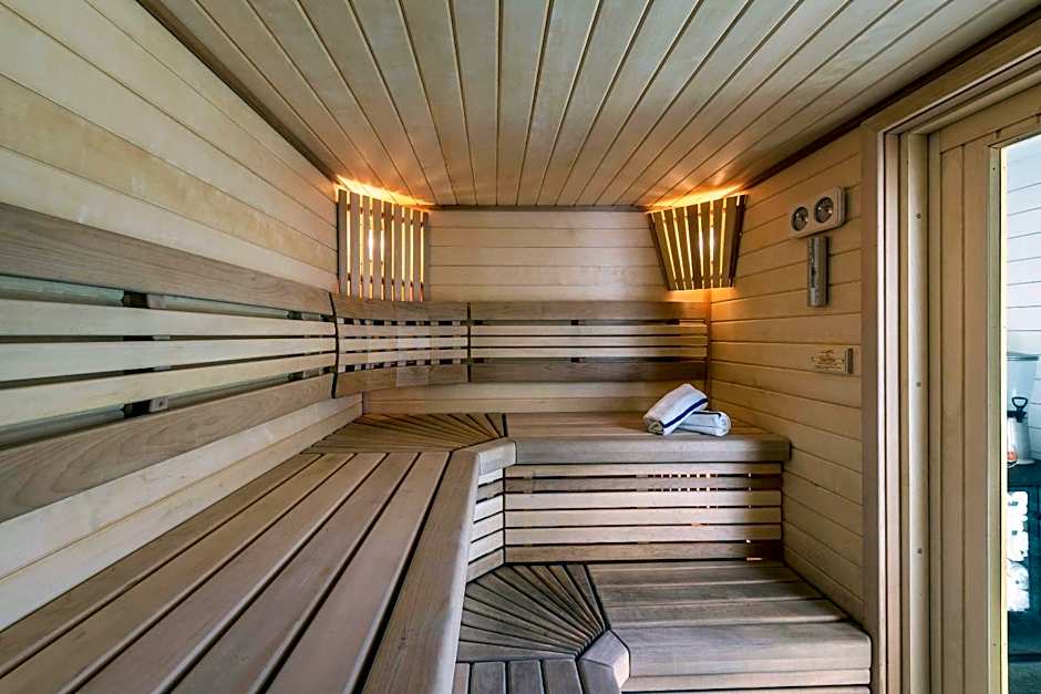 UpValley Inn & Hot Springs, Ascend Hotel Collection 