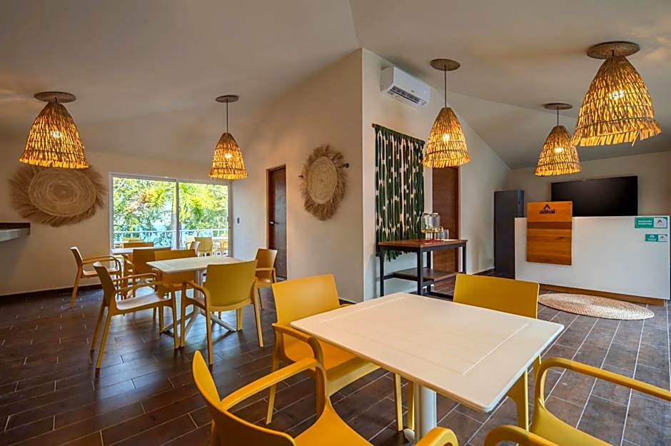 Casa Aakal Lagoon Front