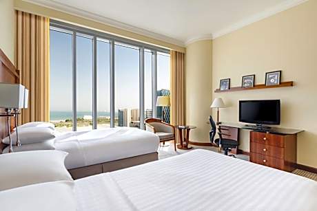 Deluxe Twin Room with Beach Access