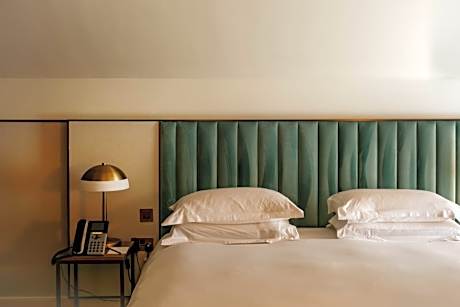 The Lodge Hotel - Putney