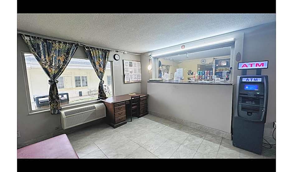 Hallmark Inn By OYO Fort Wayne