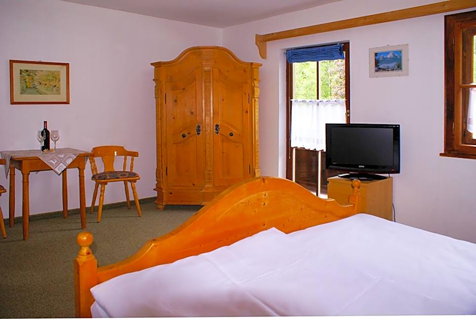 Wirtshaus und Pension Hocheck