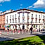 Station Aparthotel