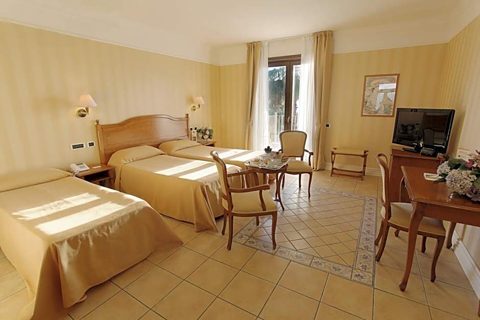 Dioscuri Bay Palace