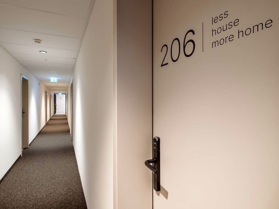 Hotel AT HOME - late arrival self check in