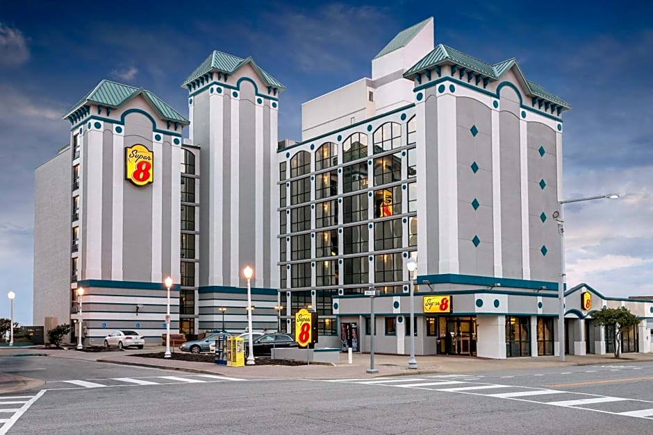 Super 8 by Wyndham Virginia Beach Oceanfront
