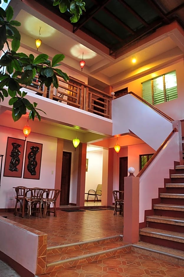 Lola Itang Pension and Restaurant