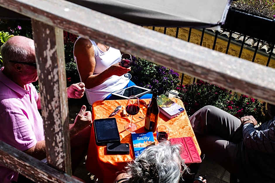 Suite D'Autore Art Design Gallery