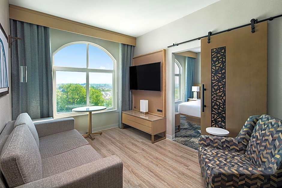 Sheraton Suites Columbus Worthington
