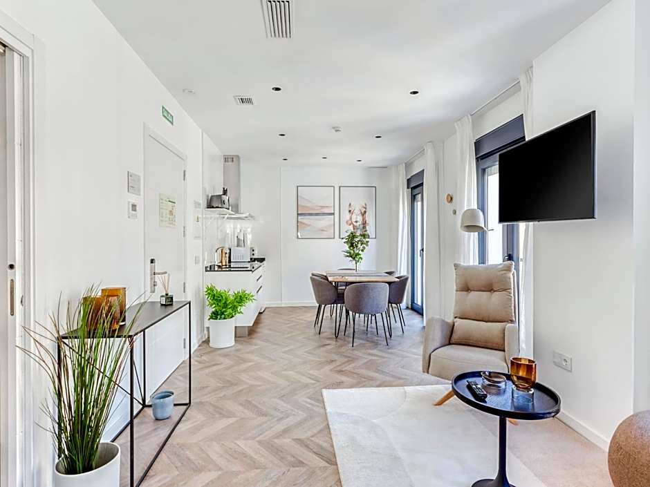 Limehome Málaga Calle Ancha del Carmen - Digital Access