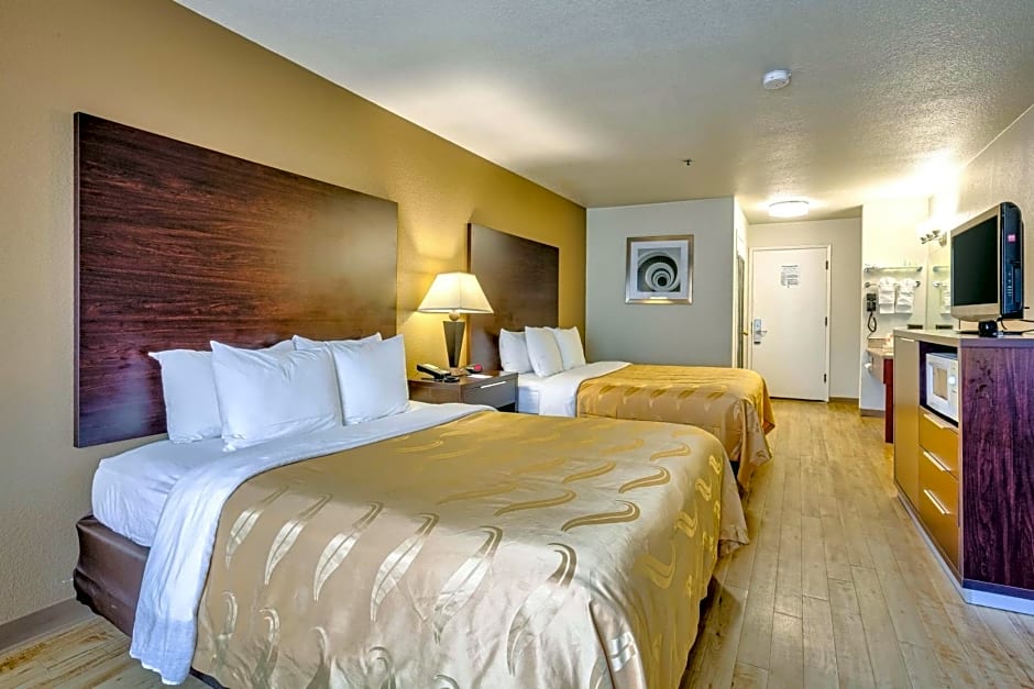 Quality Inn Near Six Flags Discovery Kingdom-Napa Valley