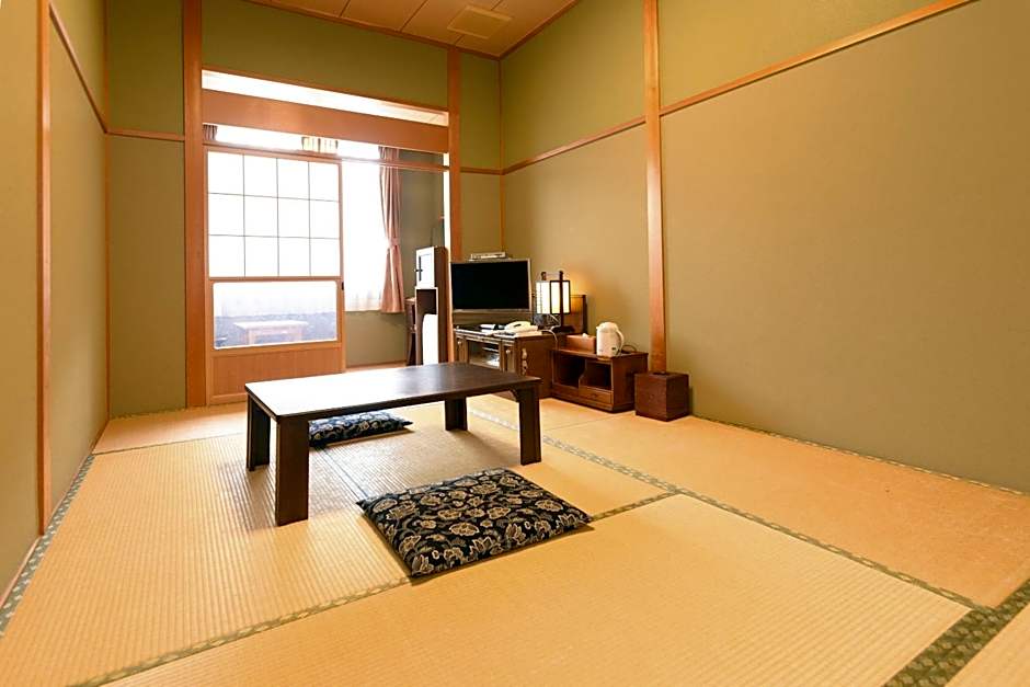Business Hotel Kawakami Kumano