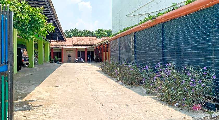 Penginapan Losmen Ayu Pamanukan RedPartner