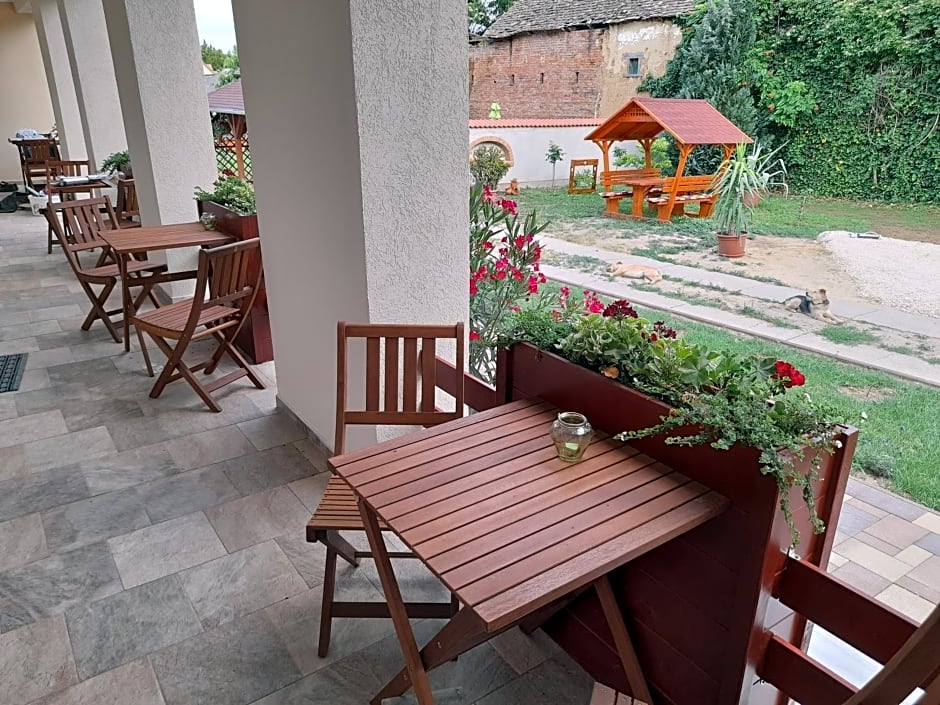 Adamkó Borkert Ház