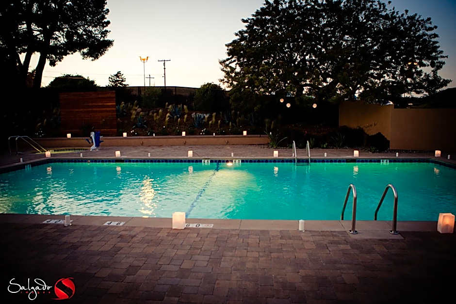 Carlton Oaks Lodge, an Ascend Collection Hotel