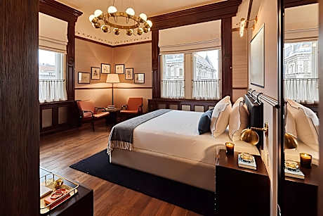 Executive 1 King Bed