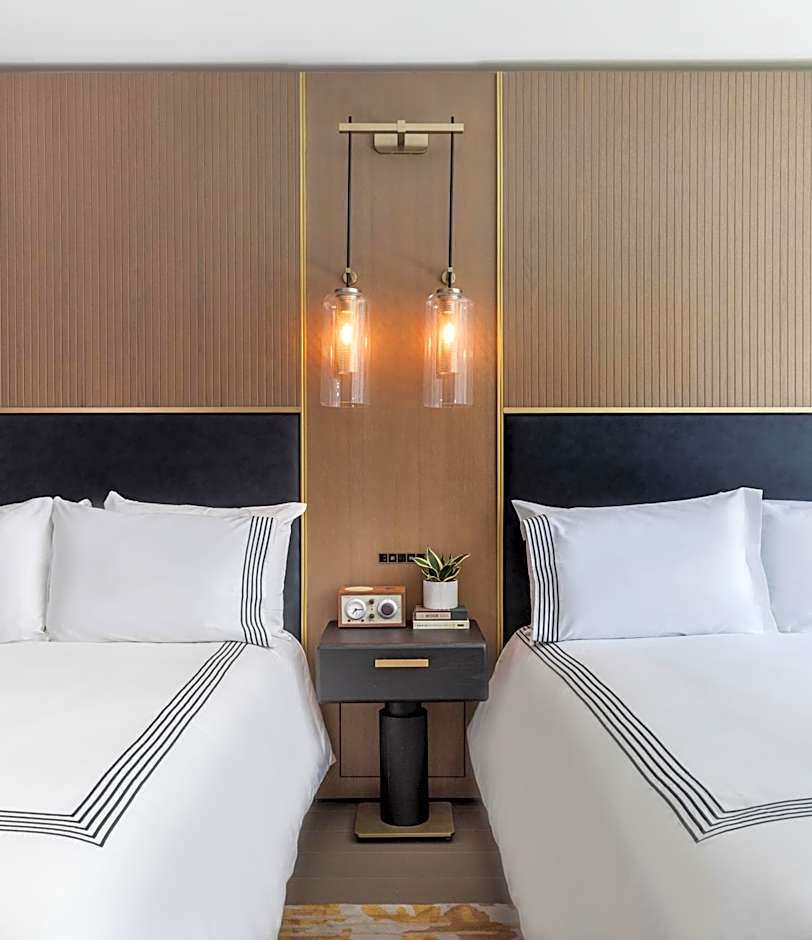 Thompson Central Park New York by Hyatt