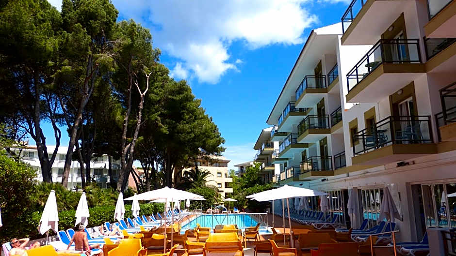 GUYA WAVE HOTEL