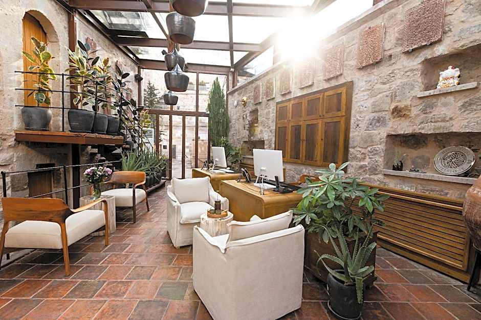 Millstone Cave Suites