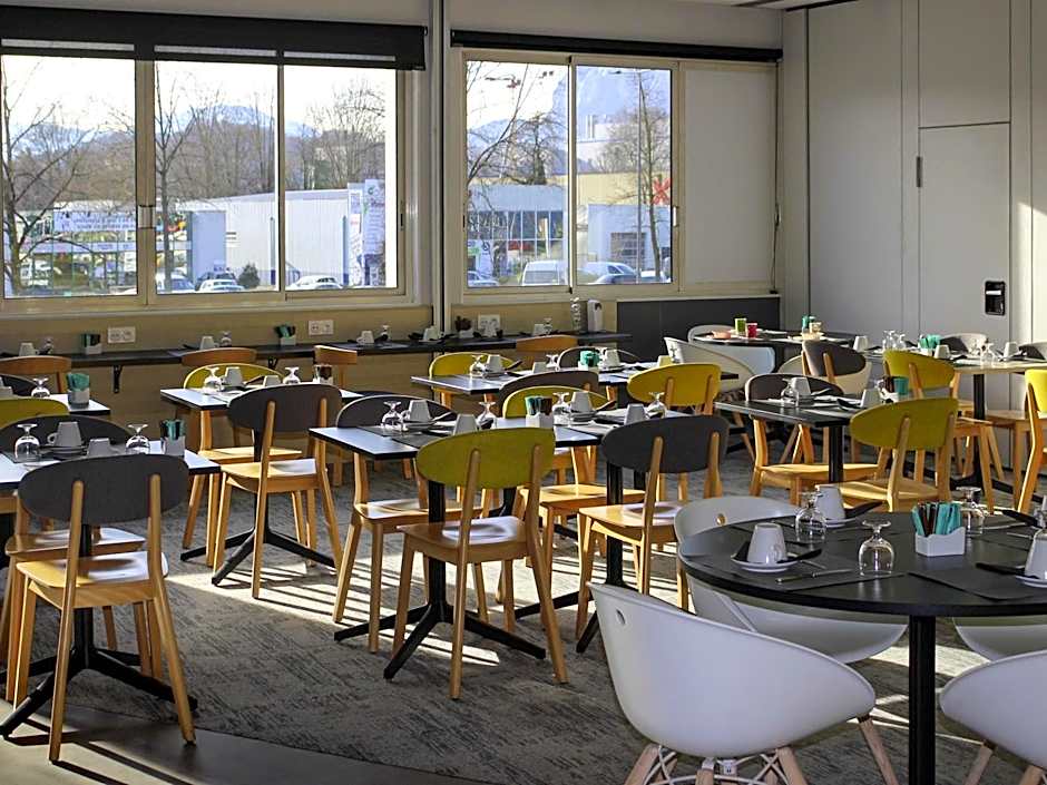 ibis Styles Crolles Grenoble A41