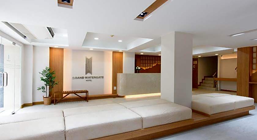 Grand Watergate Hotel