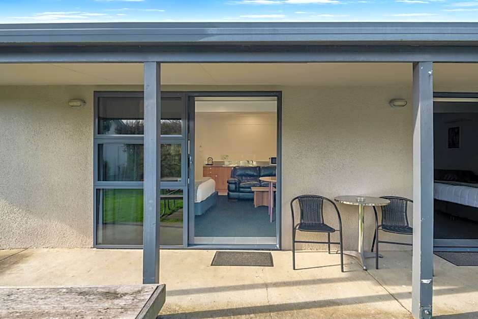 Grove Park Motor Lodge