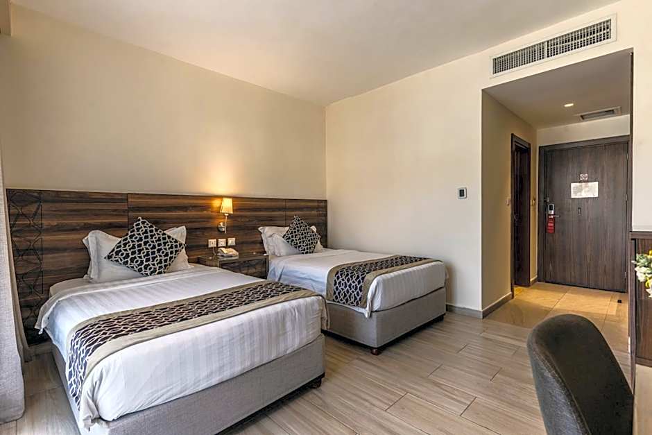 Lacosta Hotel