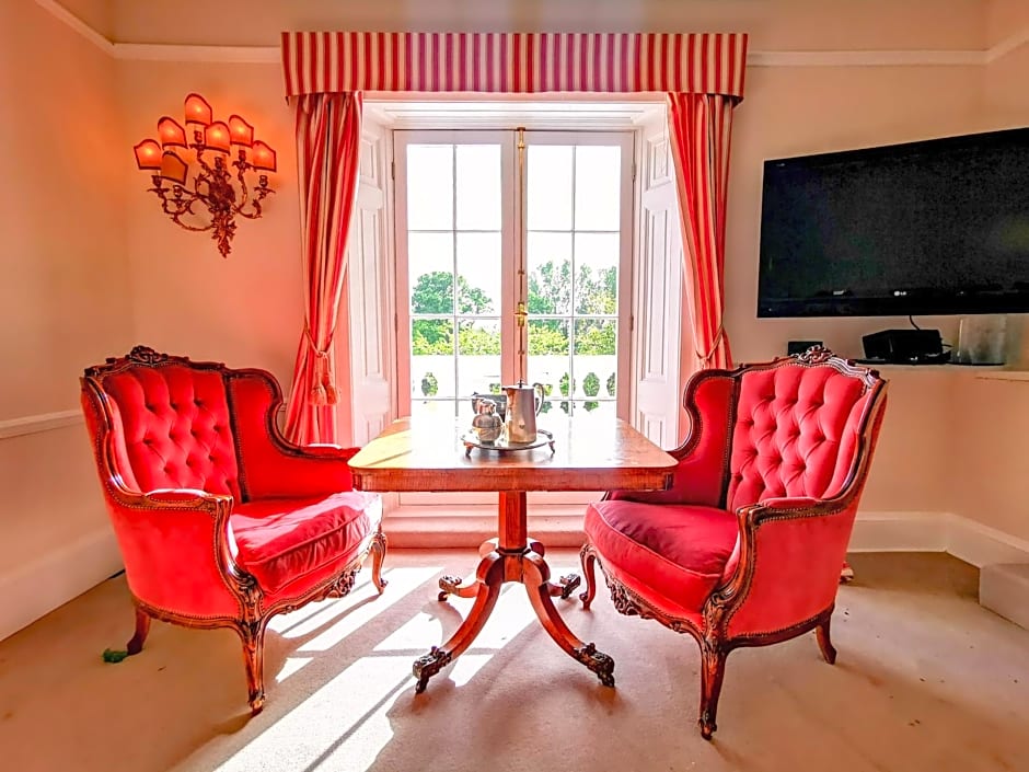 Cedar House Boutique B&B