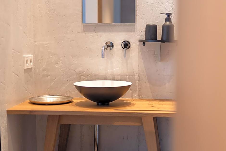 Max Mountain Apartments