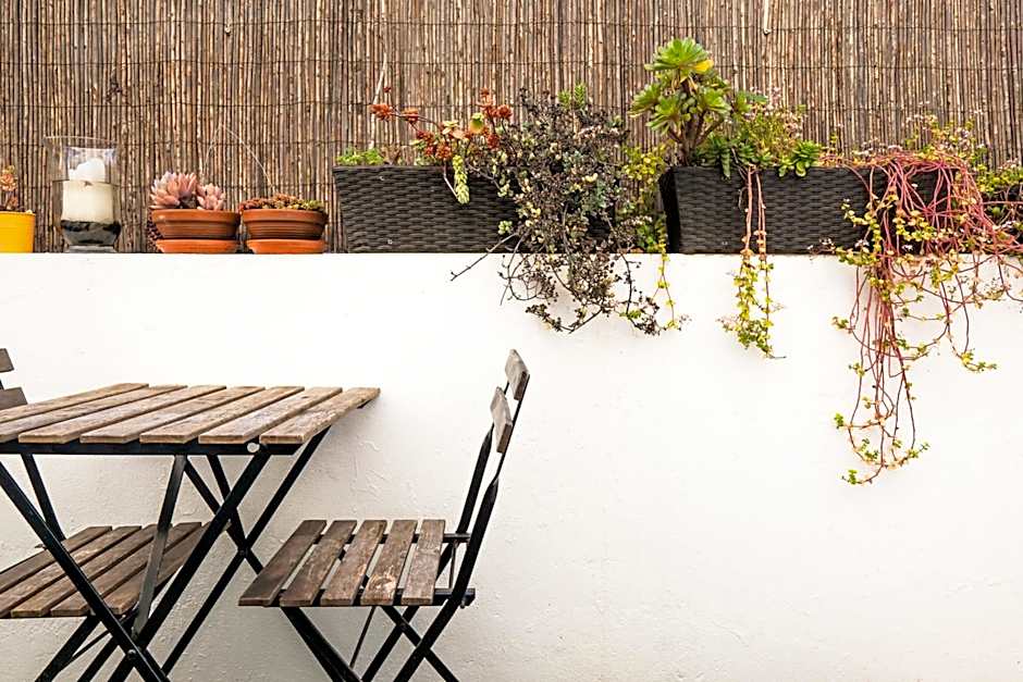 Almograve Beach Hostel