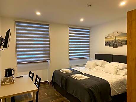 M70 Apartmanház