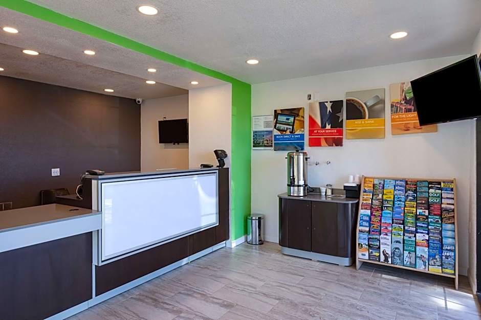 Studio 6-Barstow, CA