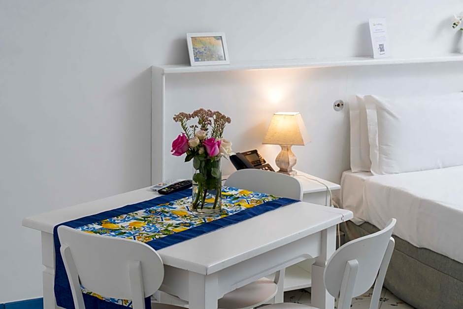 Cala Moresca Apartments