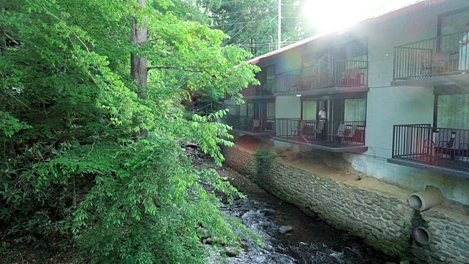 Bear Creek Inn Gatlinburg, TN