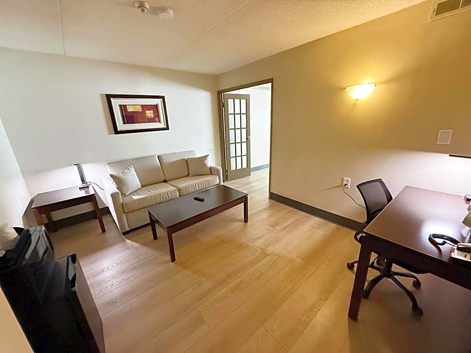 Ramada Plaza by Wyndham Niagara Falls