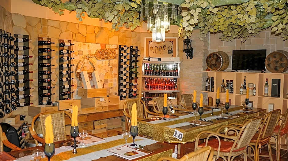 Deep Forest Garden Hotel