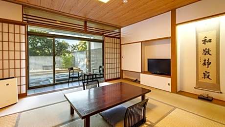 Suite with Spa Bath