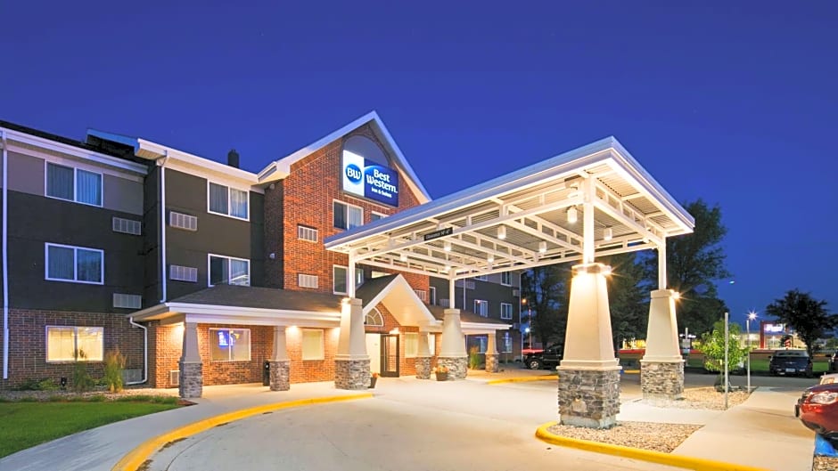 Best Western Harvest Inn & Suites