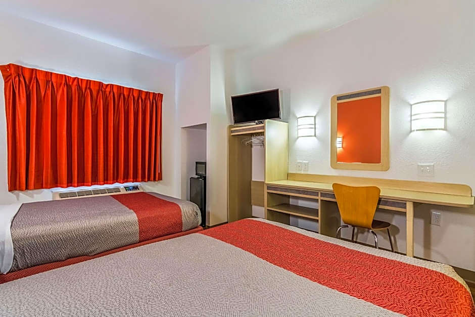 Motel 6-Fort Mill, SC - Charlotte