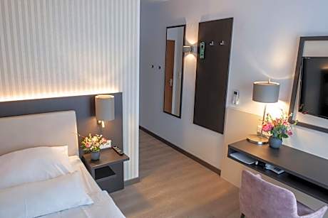 Single Room with Bathroom